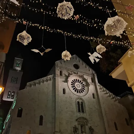 Casa Chloe - Vicino Al Porto E Basilica San Nicola * Bari